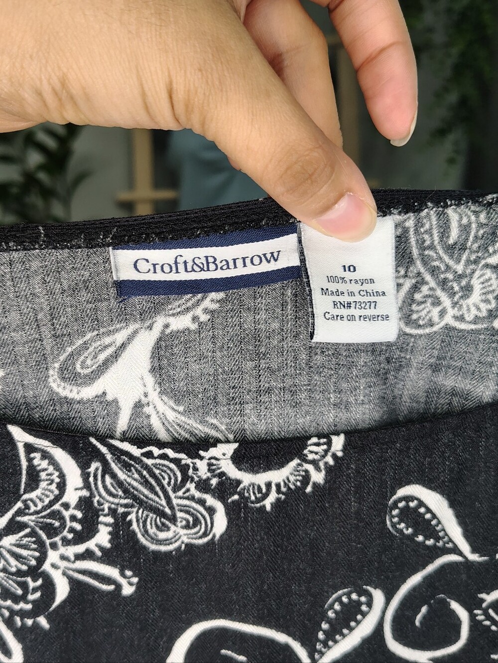 croft & barrow Black Floral Midi Skirt with White Print, Size M/L - Picture 4 of 5